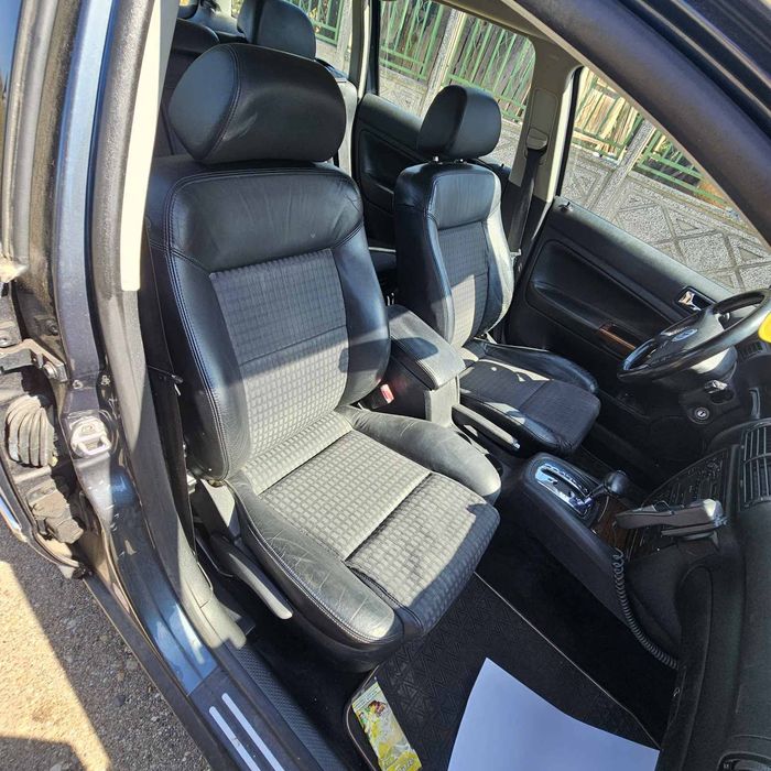 Продавам пасат B5.5 V6 193кс. 4x4   на ЧАСТИ