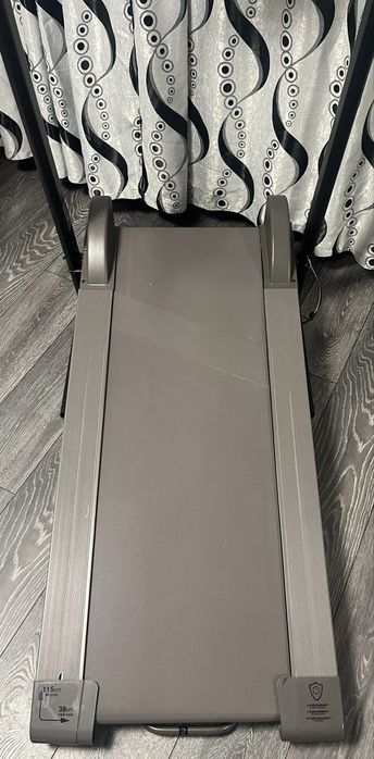 Bandă de mers nemotorizată Domyos W100.