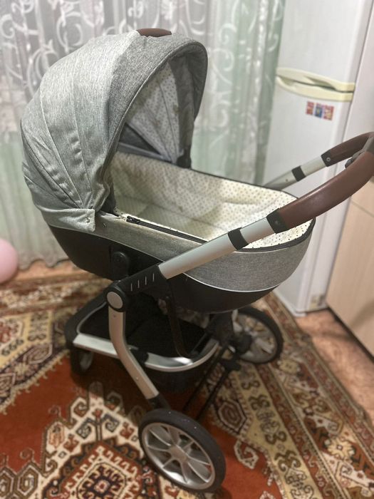 Продам детскую коляску
