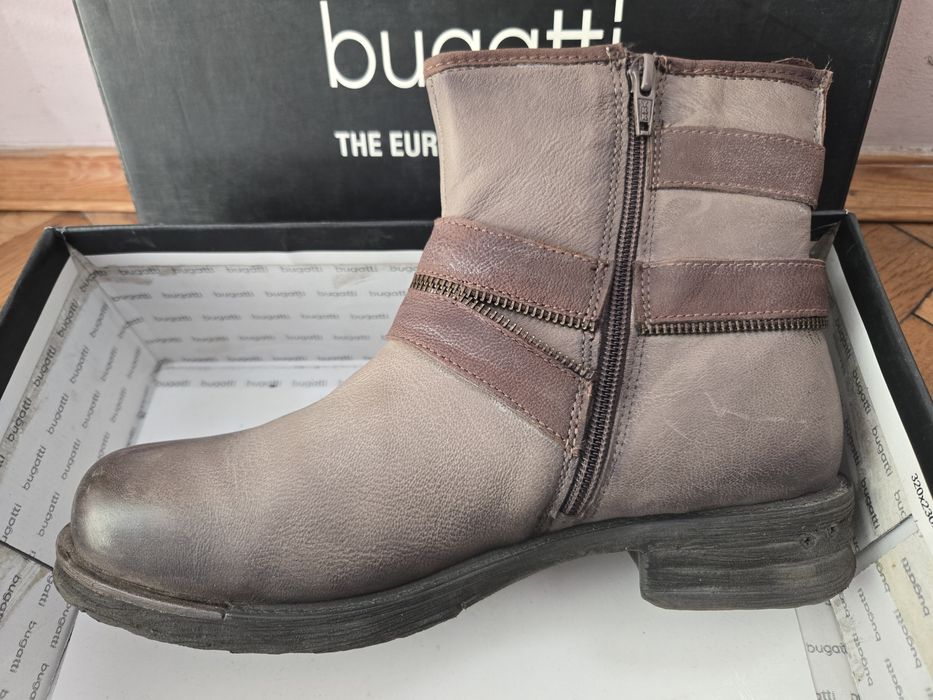 Кожени дамски боти Bugatti