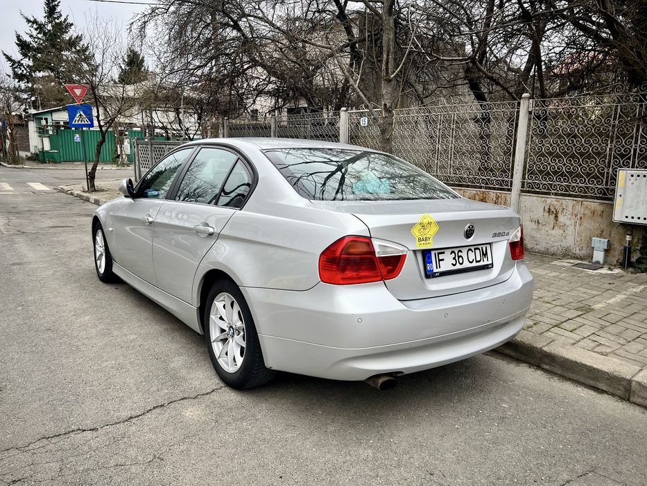 BMW E90, 163 CP, berlina