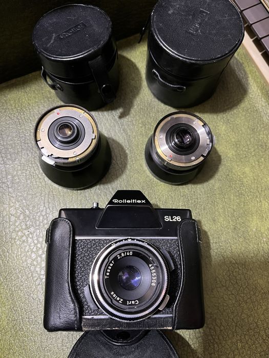 Aparat foto de colecție Rolleiflex SL 26 + optica