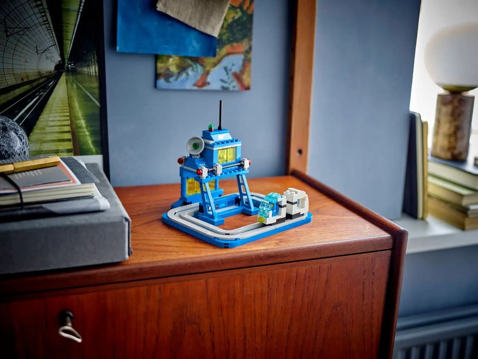 LEGO 40786 Ideas Micro Command Center Микро команден център