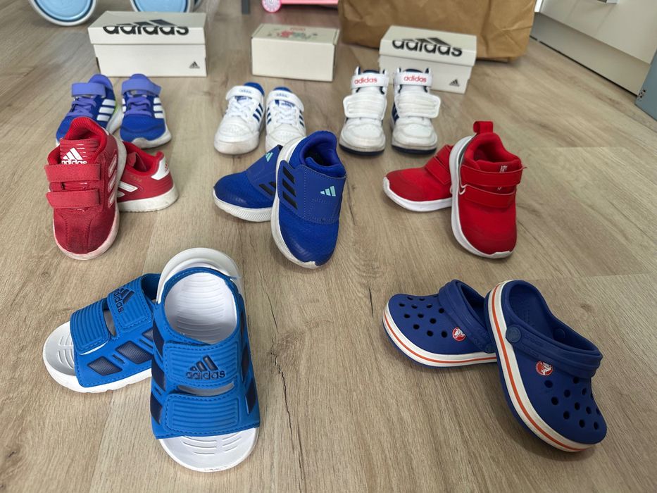 Сандали маратонки Adiddas/Nike/Crocs 21/22 номер