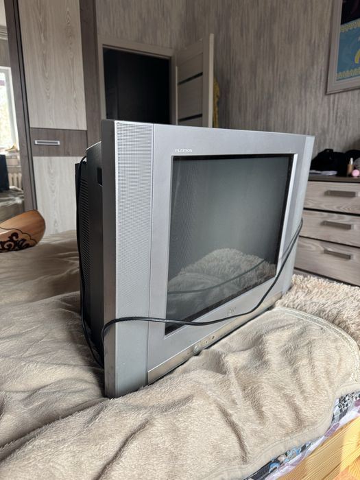 Старый телевизор