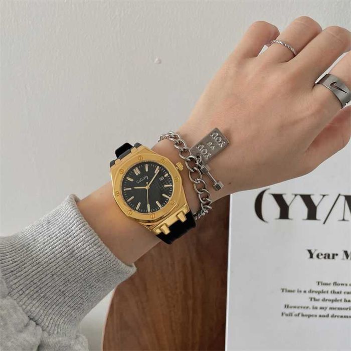 Zamonaviy va Sifatli Soatlar!