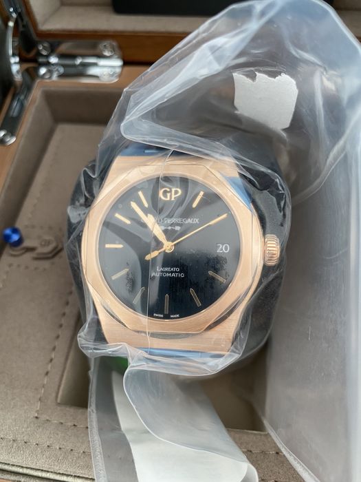 Girard Perregaux Laureato aur roz