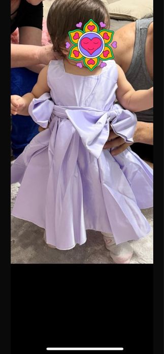 Продам платья для девочки 1 года