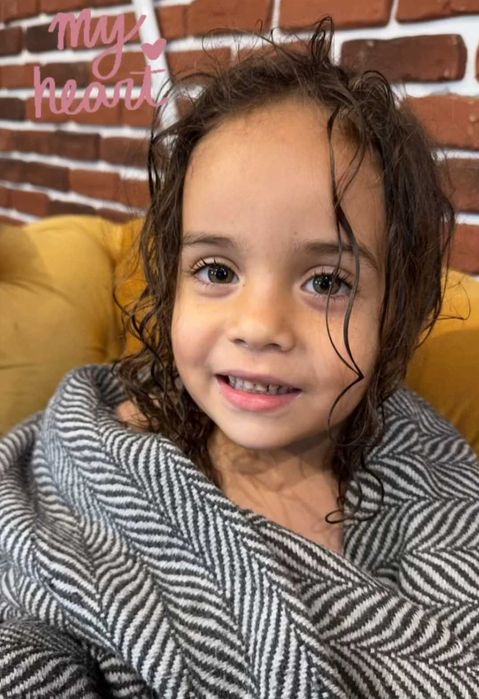 Portrete realistice & lucrări la comandă