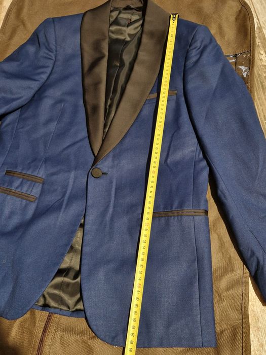 Costum Alberto Dobre Albastru Royal S-M 46 ca Nou!Pret achizitie 5000