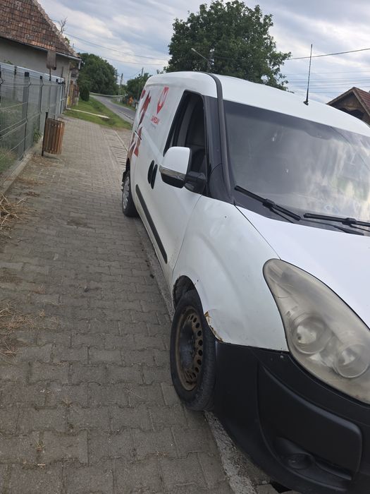 Vand sau schimb Fiat Doblo  1.3 Multijet 2014  | Revizii recente | Gata de munca