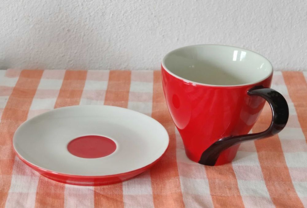 Чаша за чай  с чинийка