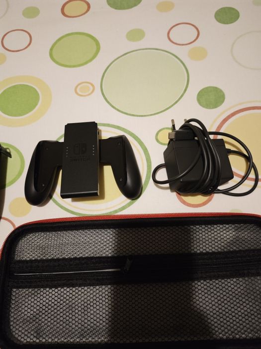 Продавам - Nintendo Switch Oled White