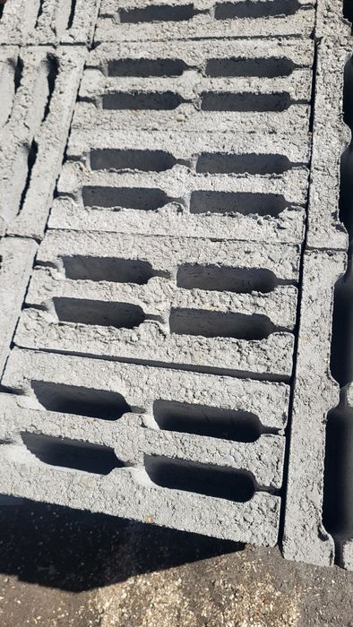 Продам пескоблок ,размер 390х190х190