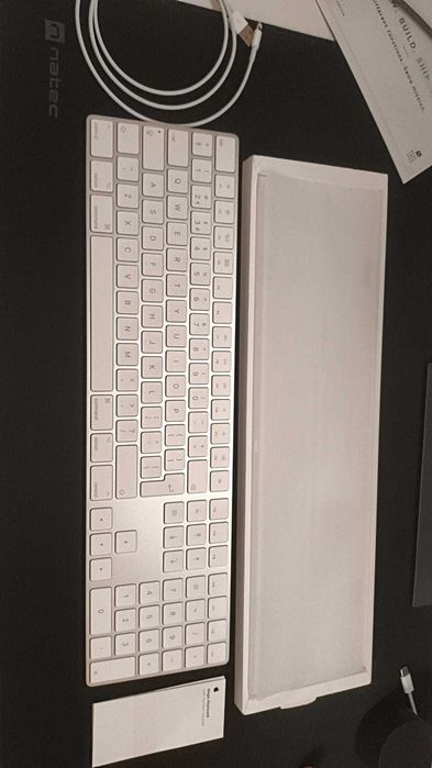 Apple Magic Keyboard with Numeric Keypad A1843 Wireless Bluetooth - Silver (UK Layout)
