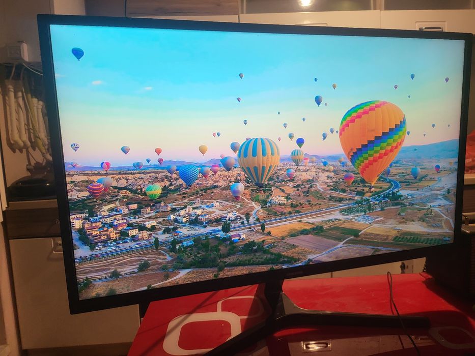 Monitor Samsung 32' 4K UHD, 82 cm diagonala Timisoara • OLX.ro