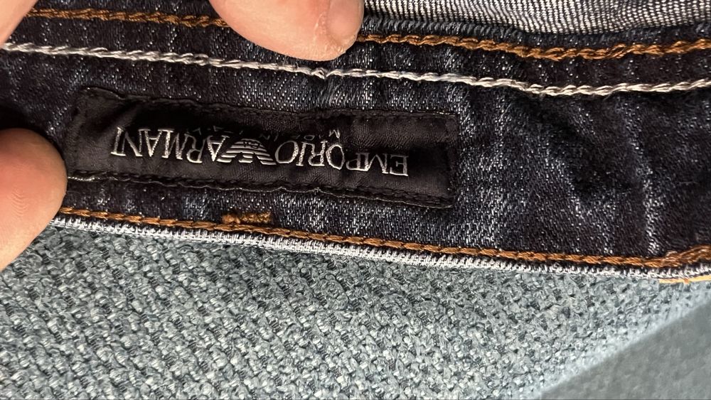 Дънки EMPORIO ARMANI.Чисто нов модел.Налична серия от 31ви-38ми размер