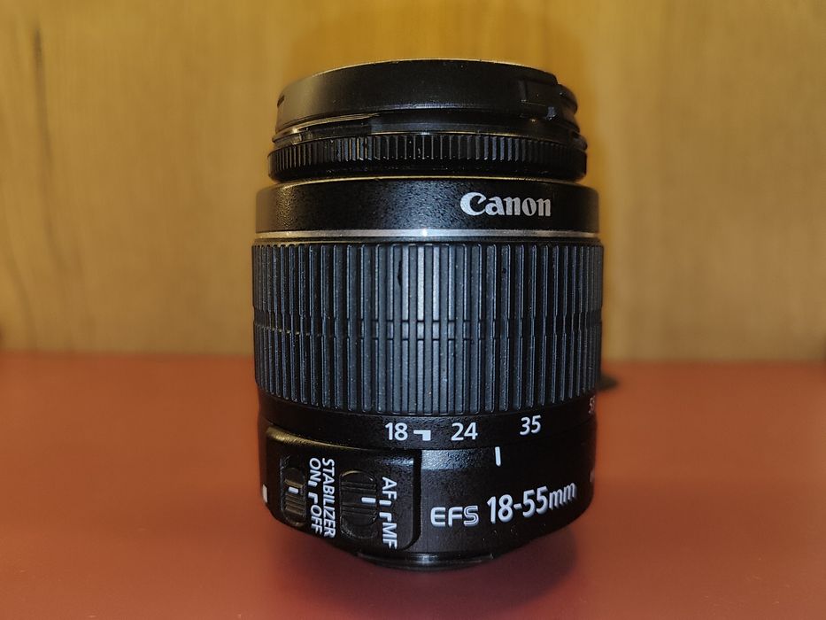 Canon EF-S 18-55mm