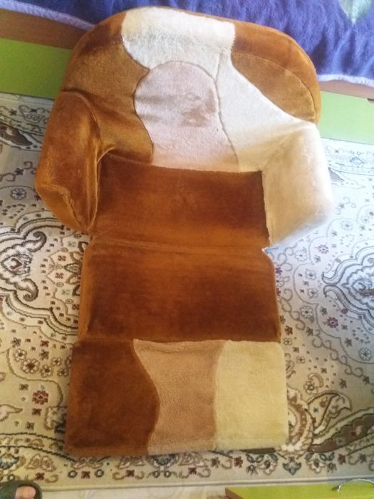 Продаётся детский диванчик
