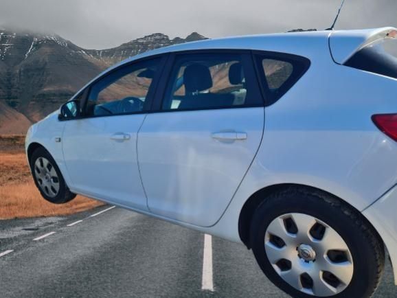 Centura de siguranta Mijloc spate Opel Astra J