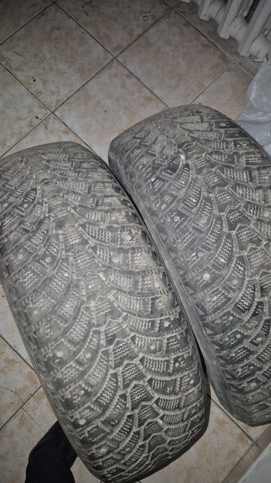 Продам резину 2шт бу без шипов