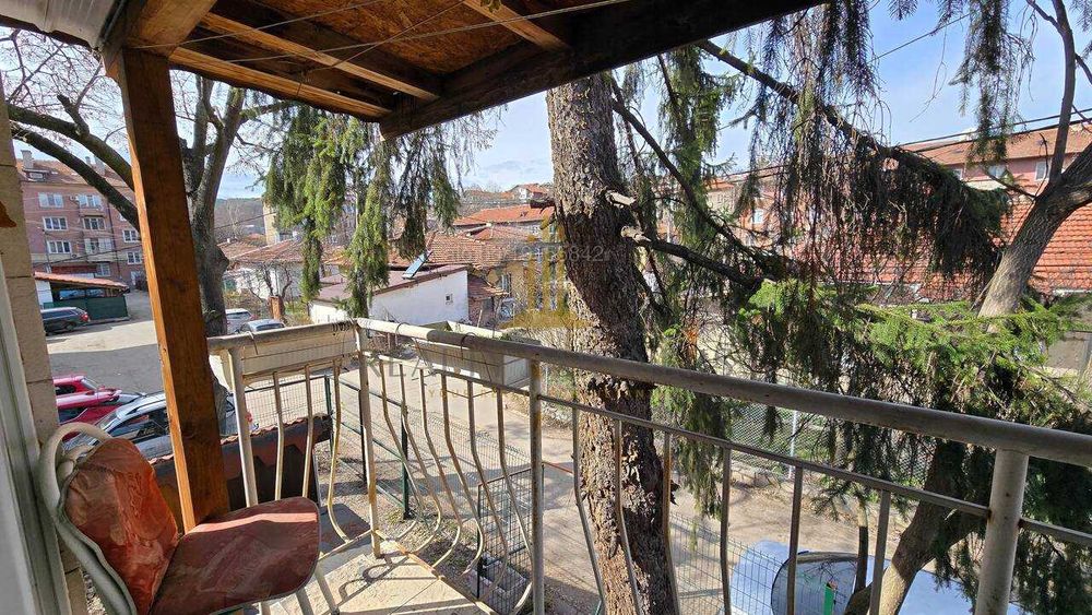 Продава се Къща в Перник, Център - 80 кв.м за 1062 €/кв.м - Снимка #3