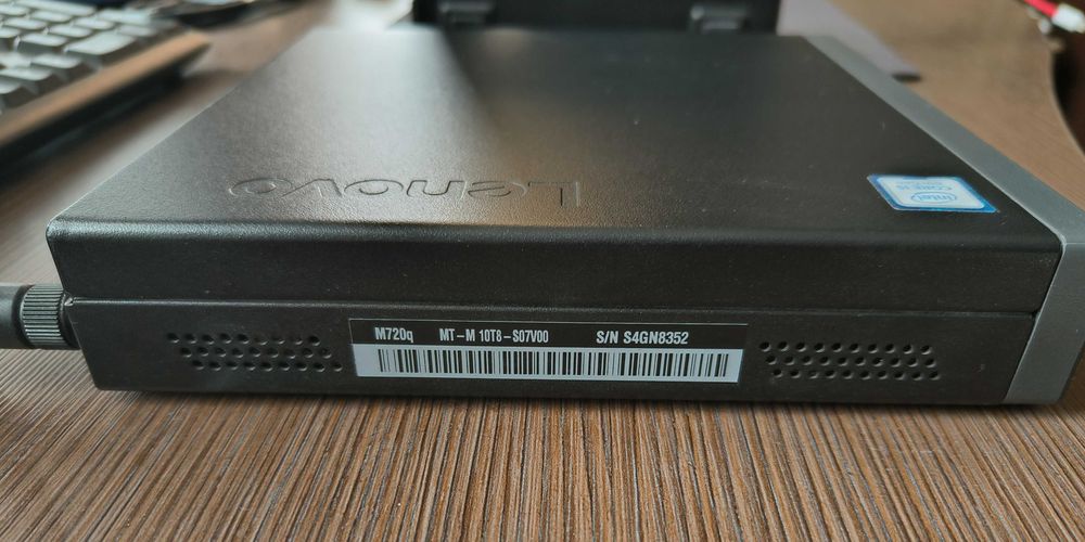 Мини компютър Lenovo ThinkCentre M720Q
