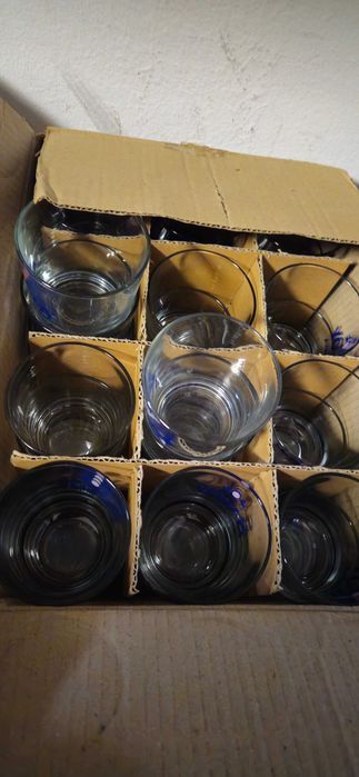 Разпродажба! Чаши, чинии, бар падове