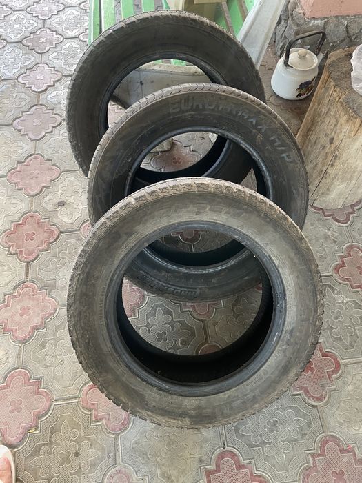 Продам резины 215/60/16