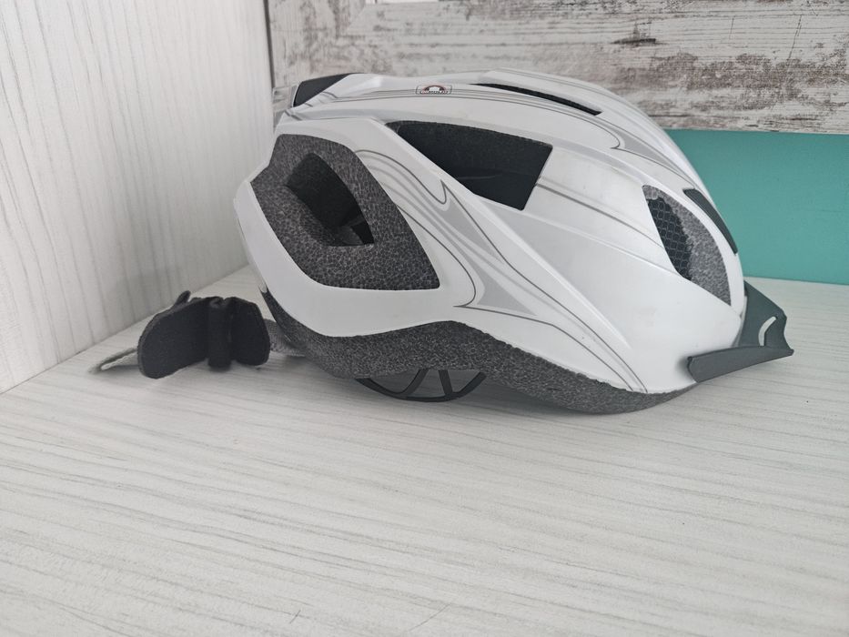 Каска за велосипед