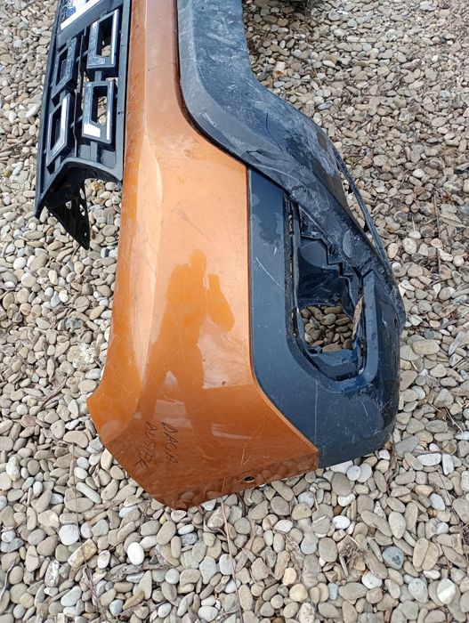 Bara fata spate capotă aripă Dacia Duster 2018-2023