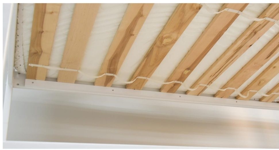 Детская кровать двухъярусная.