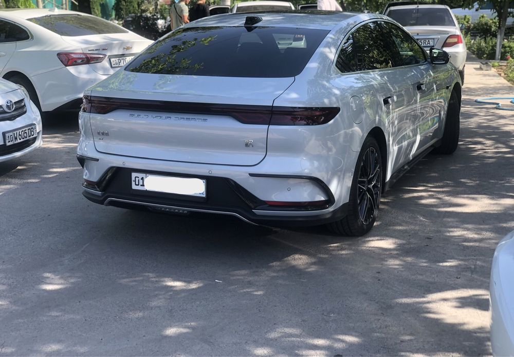 Срочно продается BYD Han 605
