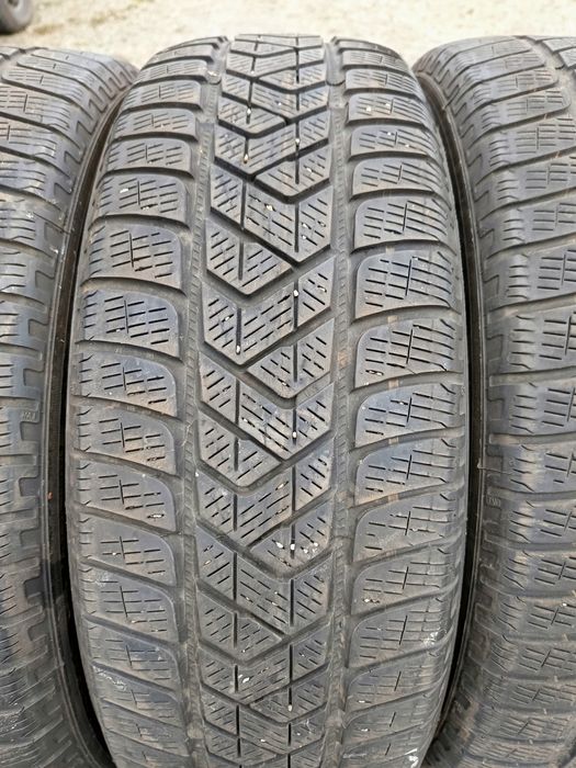 215 65 R 17 PIRELLI Дот 0922