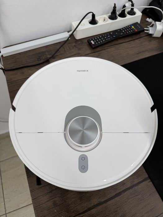 Xiaomi Robot Vacuum x20 pro 7000 pa / Urme de uzura •Matei Amanet Margeanului•2322