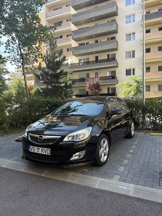 Opel Astra J 2010