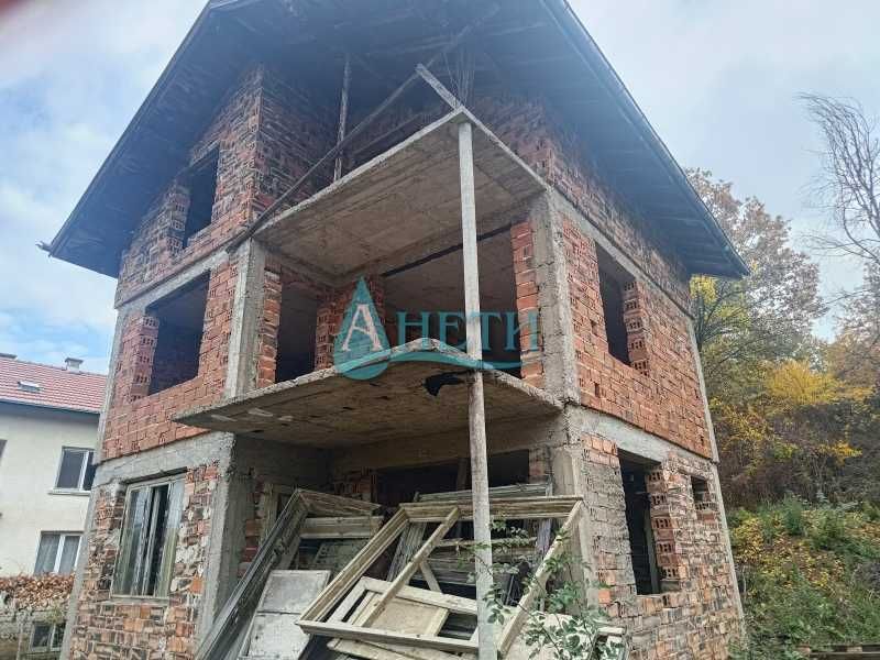 Продава се Къща в с. Глоговица, Област Перник - 85 кв.м за 235 €/кв.м - Снимка #2