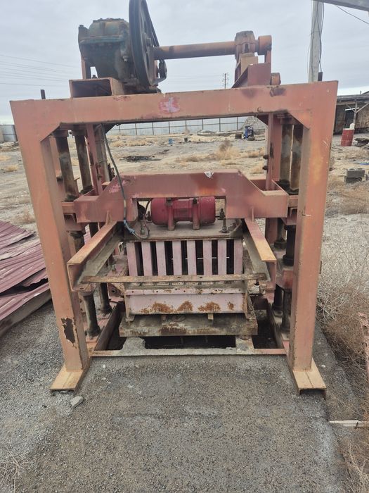 Станок для пескоблока