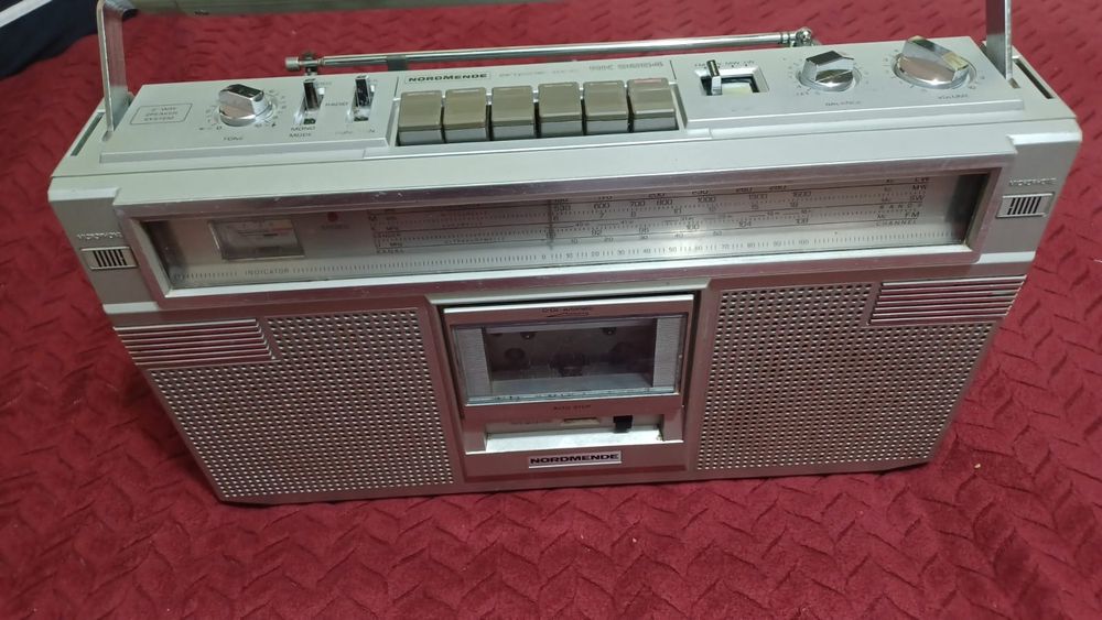 Rolel de magnetofon.. &. Akai GX. 201D