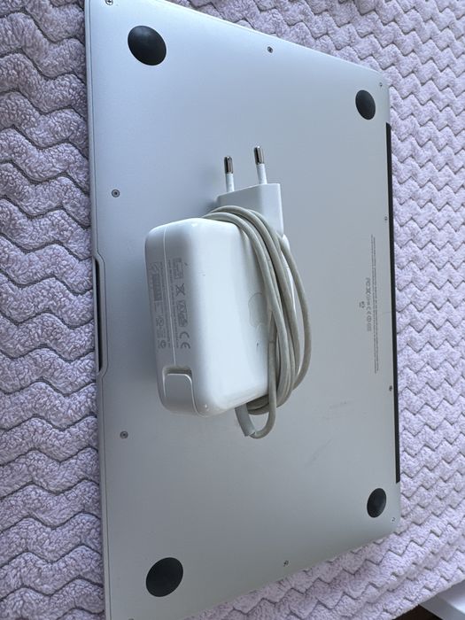 Продам МакБук Эйр