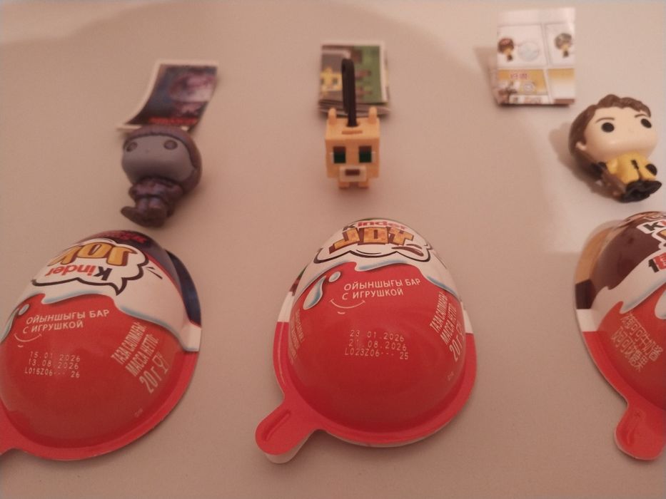 Продаю фигурки Киндер джой