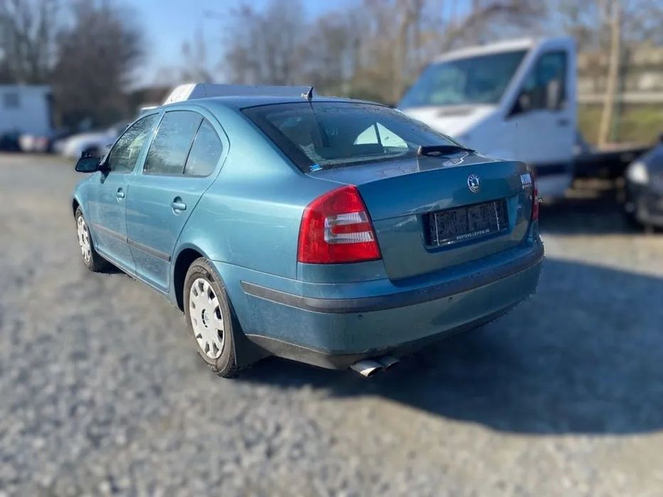Dezmembrari / Dezmembrez SKODA OCTAVIA 2