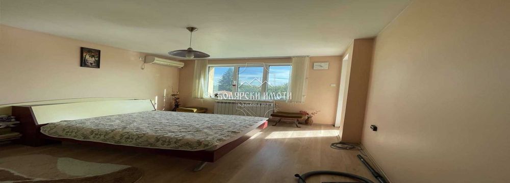 Етаж от къща в с. Първомайци