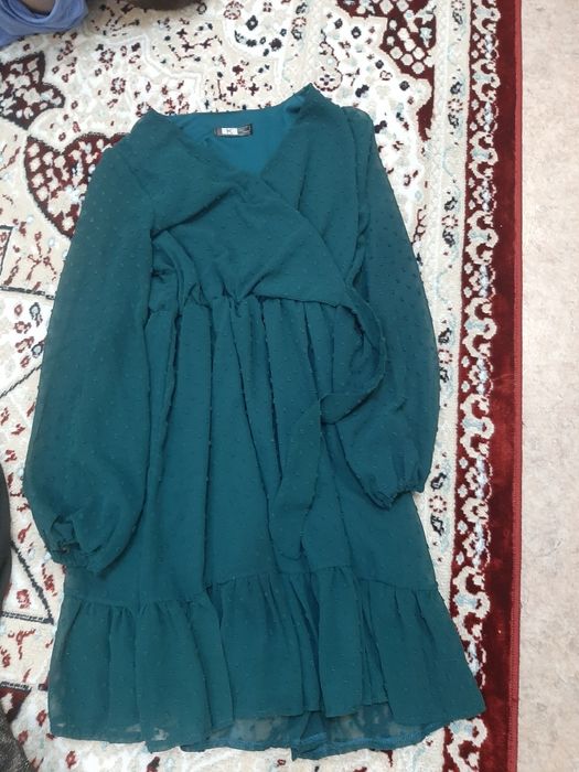 Женские вещи, платья