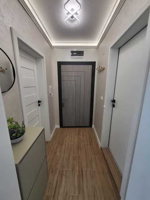 Двустаен апартамент с паркомясто под наем – Окръжна болница – 450 €