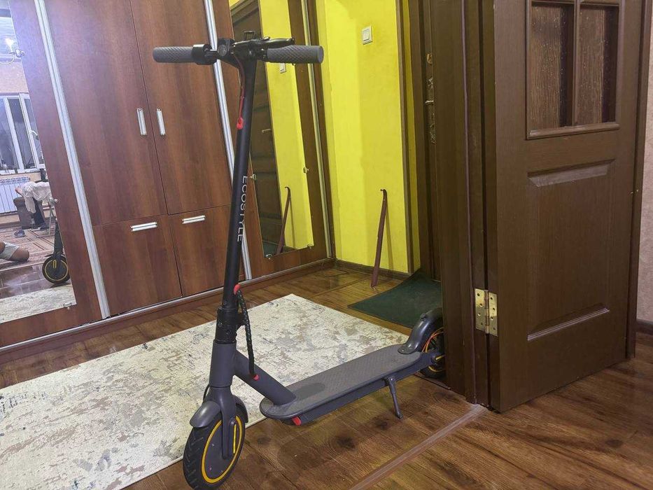 Продается самокат в отличным состоянии