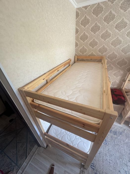 Двухъярусная детская кровать