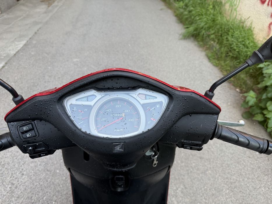 Honda Lead 110 перфектен