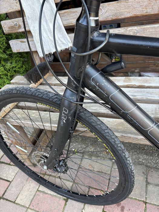 Bicicleta CUBE Aero Hyde pe 28