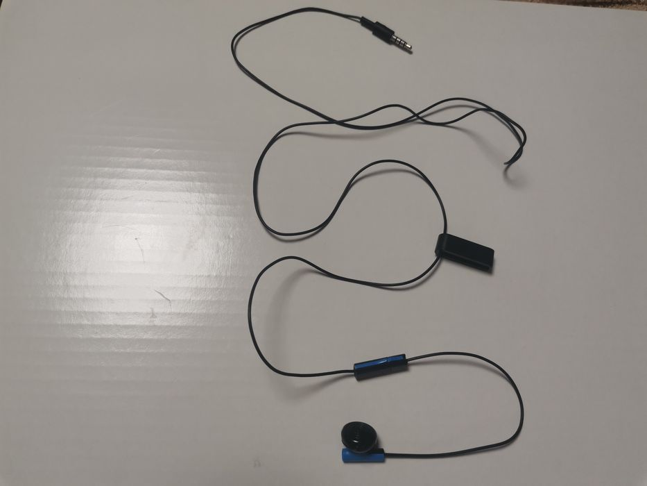 PS 4 / 500 GB конзола